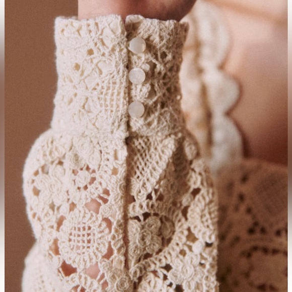 Sézane Alvere Blouse in Ecru - Picture 3 of 10